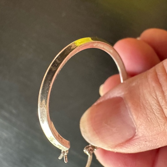 Set of 2 pair sterling silver earrings. - Picture 6 of 7